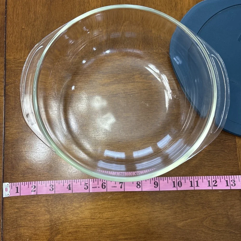 VTG 2QT Round Pyrex With Plastic‎ Lid 024 Made In USA Side Handles